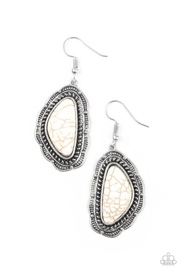 Earrings Paparazzi Jewelry Paparazzi Earring Santa Fe Soul White