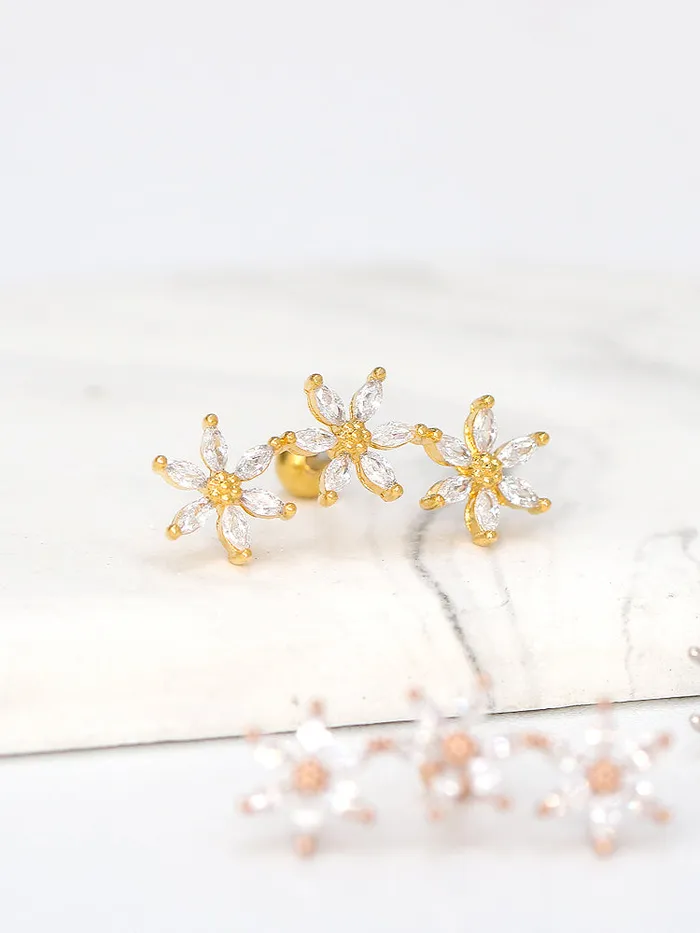 Earrings MinimalBijoux Big Flower Cartilage earring