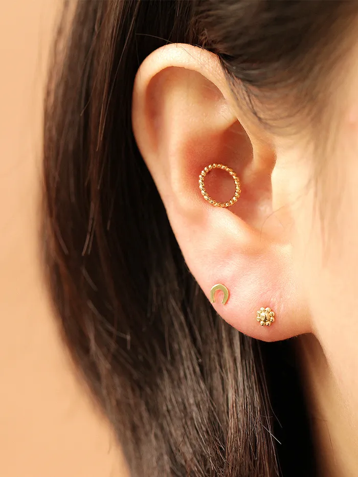 MinimalBijoux Earrings 14K gold Twist Circle Cartilage Earring 20g