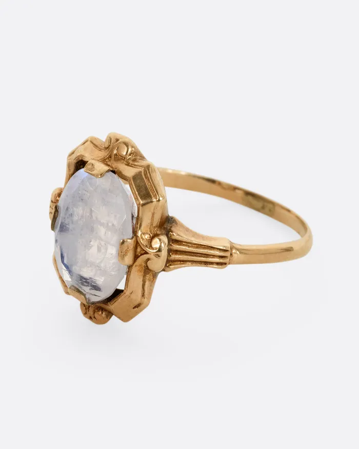 Oval Moonstone Ring MARILYN ANGEL ESTATE JEWELRY Rings Oval Moonstone Ring MARILYN ANGEL ESTATE JEWELRY Rings