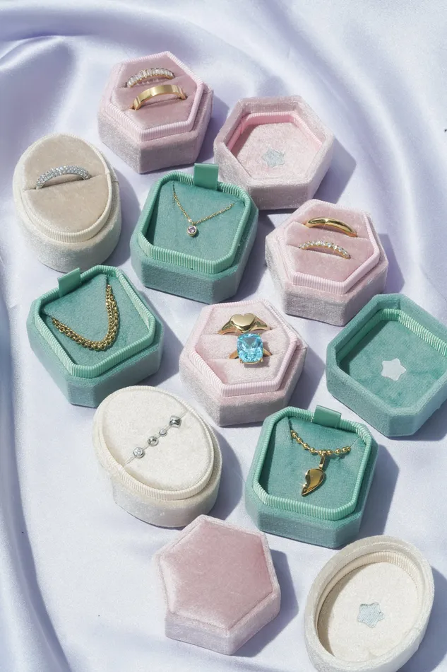 Rose Hexagon Jewelry Box Double Ring READYMADE Rings