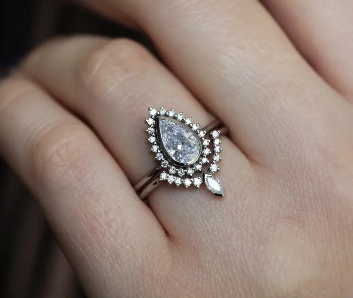 Alexa Lab Diamond Ring Set With Halo And Matching Band Capucinne Rings