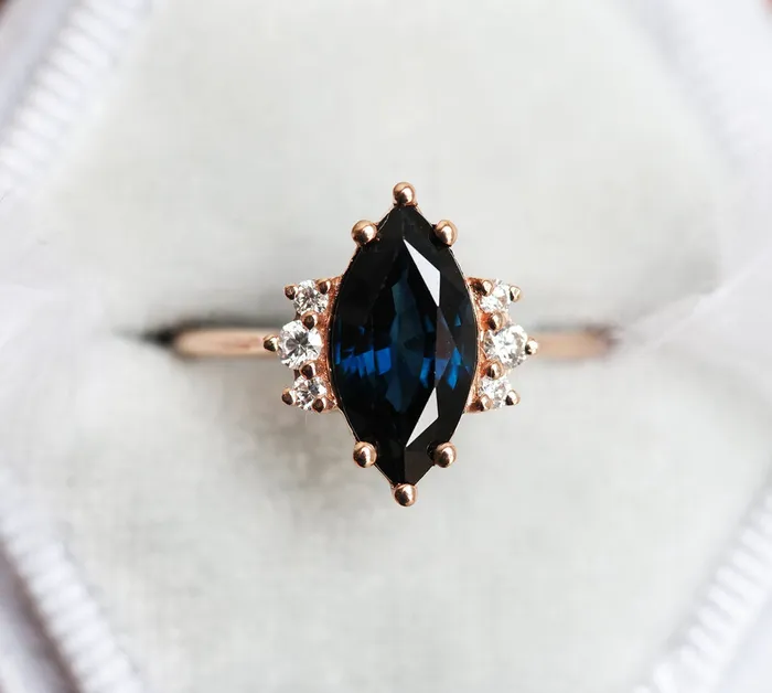 Rings Damiana Sapphire Diamond Ring Capucinne