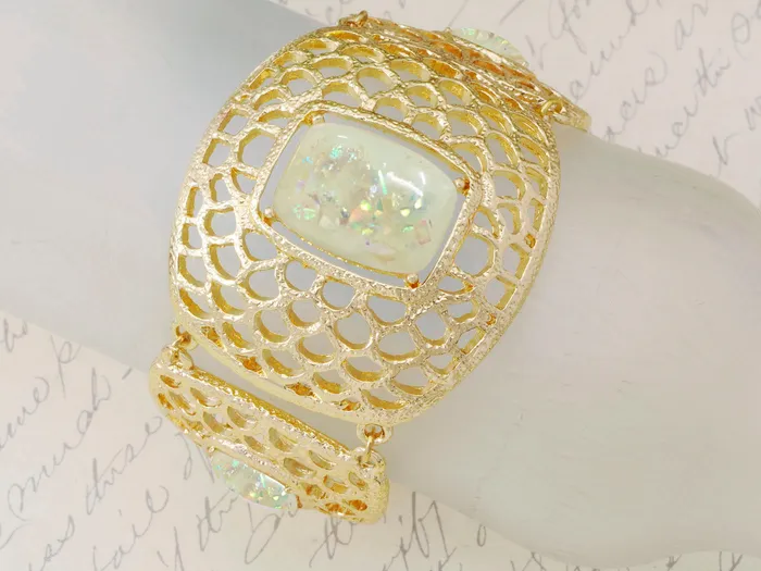 Alilang Contemporary White Honey Comb Design Bracelet Bracelets