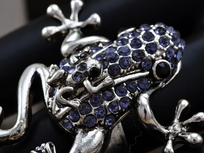 Alilang Rings Silver Tanzanite Purple Colored Frog Bow Ring Alilang Rings Silver Tanzanite Purple Colored Frog Bow Ring